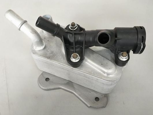 17217800408 Bagian Mesin BMW Oil Cooler