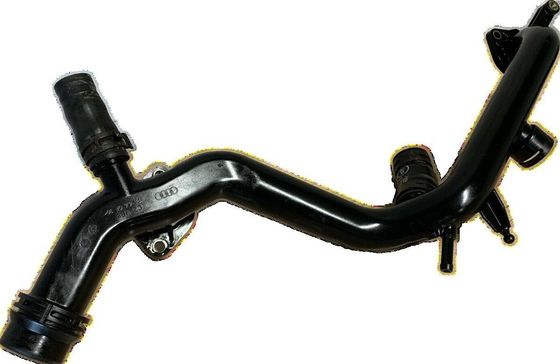06E121045F Bagian mesin mobil Pipa radiator mobil tahan air Untuk AUDI A8