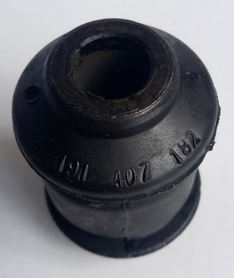 357407182 Bagian Suspensi Pengendalian lengan Busing